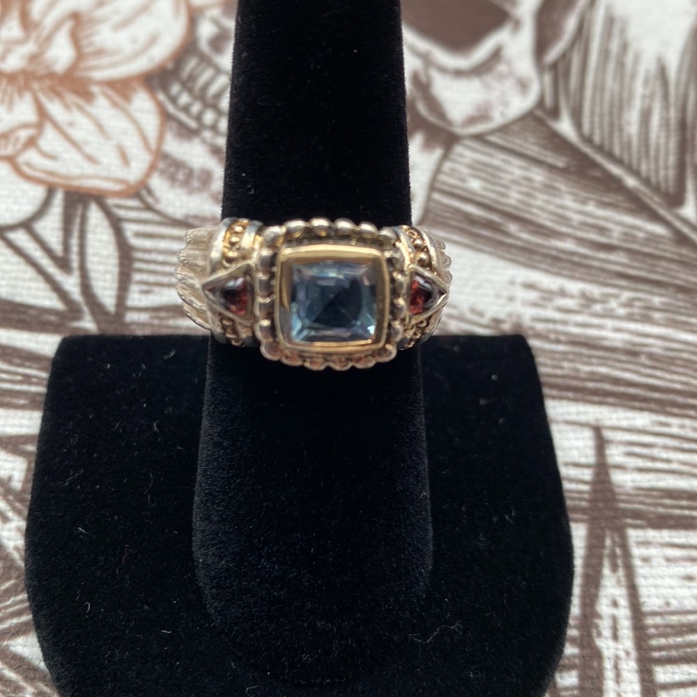 women's blue topaz and garnet ring size 8.5